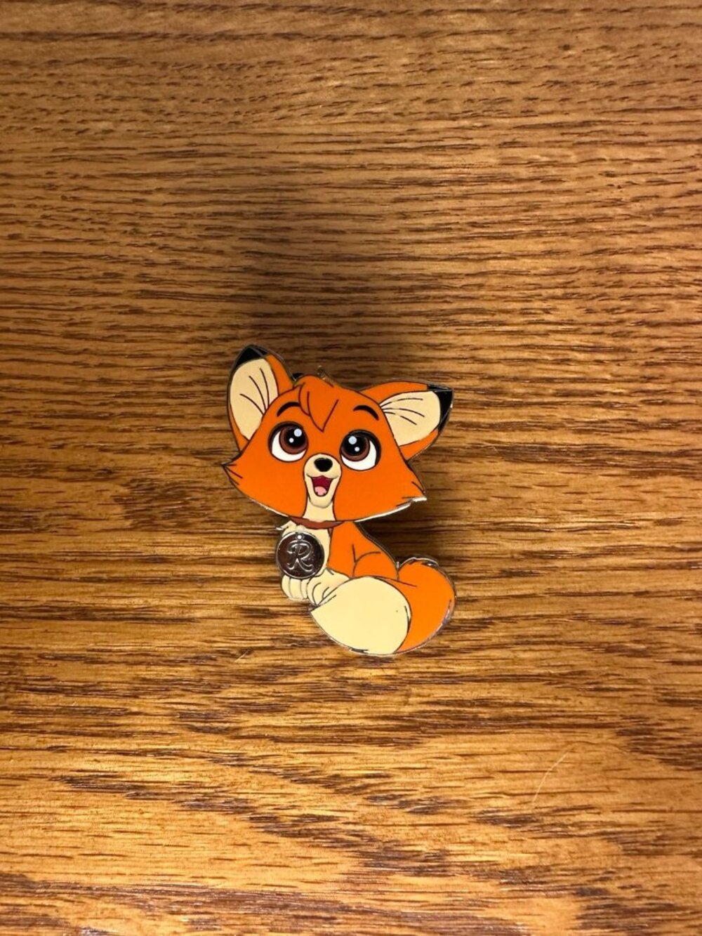 Disneyland Paris Collar Minis Series Tod pin fox and the hound Disney